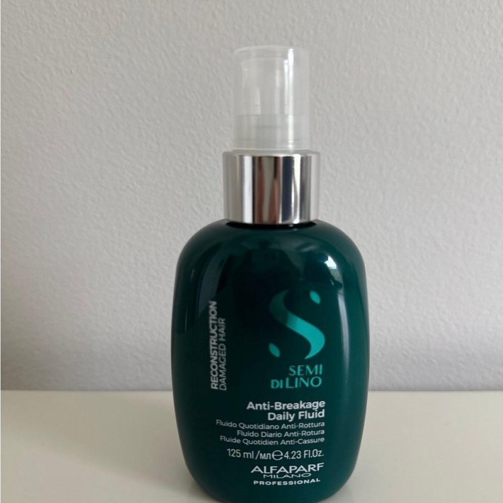Alfaparf Milano
Semi Di Lino Reconstruction Anti-breakage Daily Fluid (damaged)